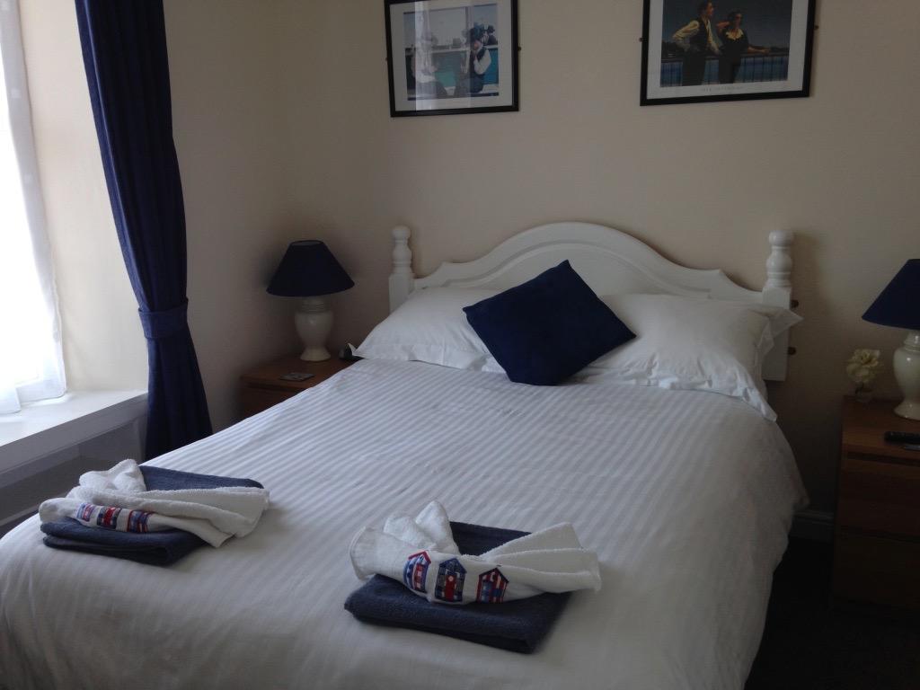 פלימות' Caledonia Guest House מראה חיצוני תמונה