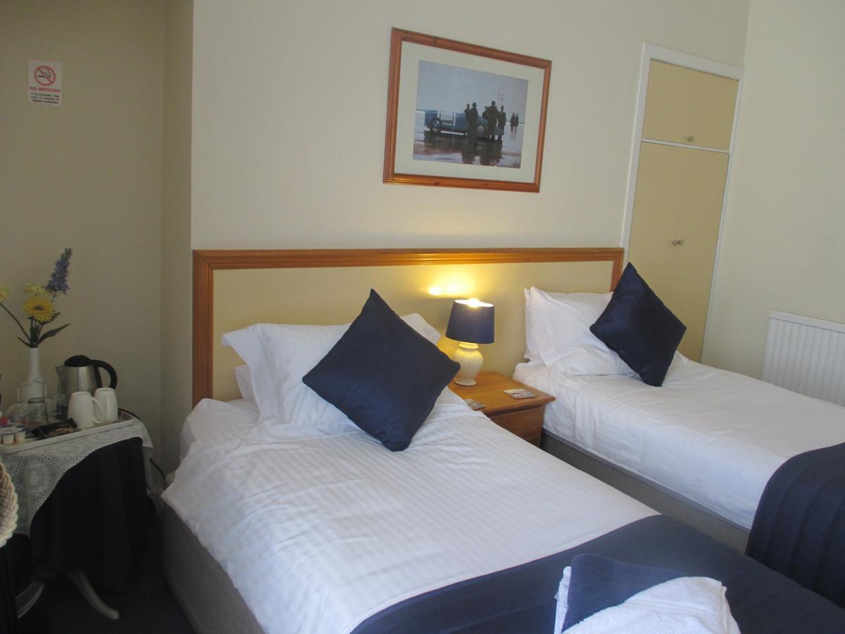 פלימות' Caledonia Guest House מראה חיצוני תמונה