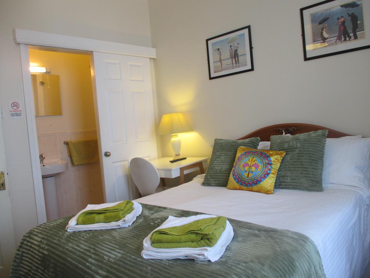 פלימות' Caledonia Guest House מראה חיצוני תמונה